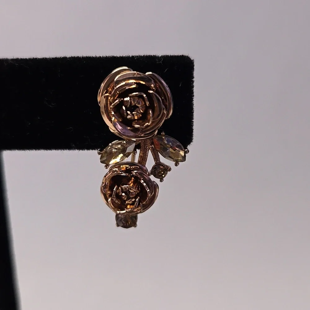 SOLD. Kate Spade Garden Garland Rose Gold Earrings - Picture 4 of 9